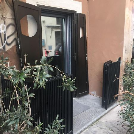 The Essential Trastevere Design Studio Rom Exterior foto